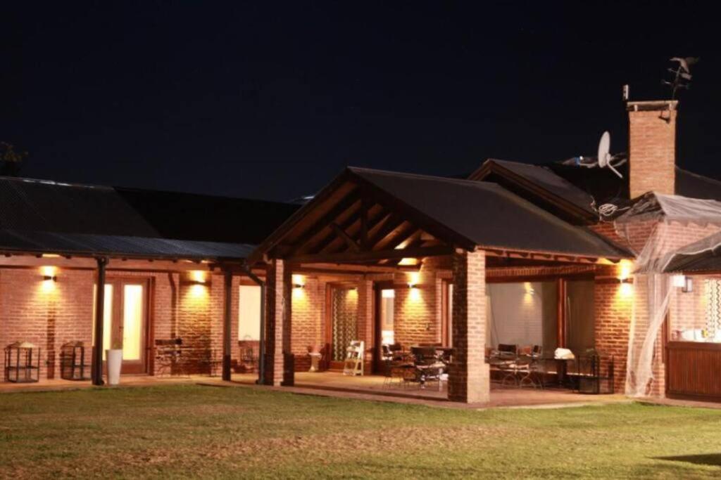 Casa De Campo En Club Privado Benquerencia San Miguel del Monte Exterior foto